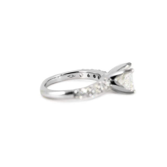 Platinum 18k White Gold Igi 1.58ct Princess Lab Grown Diamond Engagement Ring, Size 5.5 For Sale In Houston - Image 6 of 9