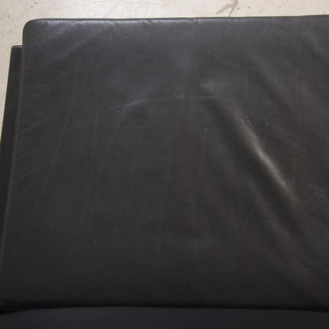 1970s AP35 2-Seater Sofa in Black Leather by Hans J. Wegner, 1970s For Sale - Image 5 of 16