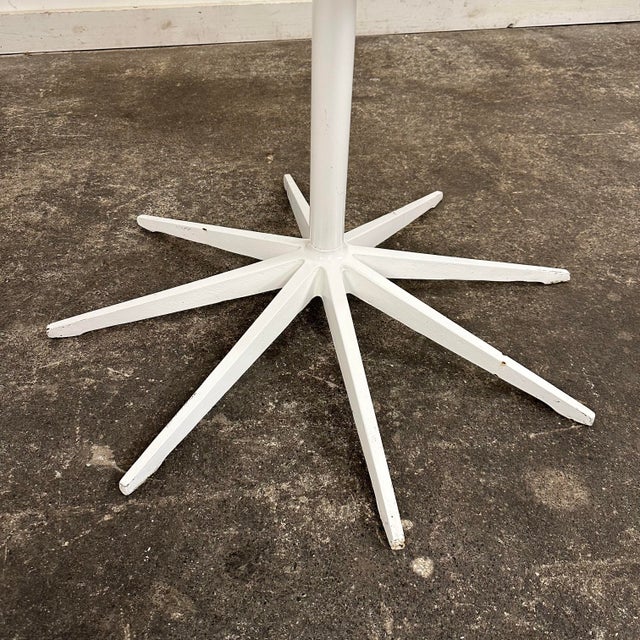 Petal Dining Table by Richard Schultz for Knoll For Sale - Image 11 of 12