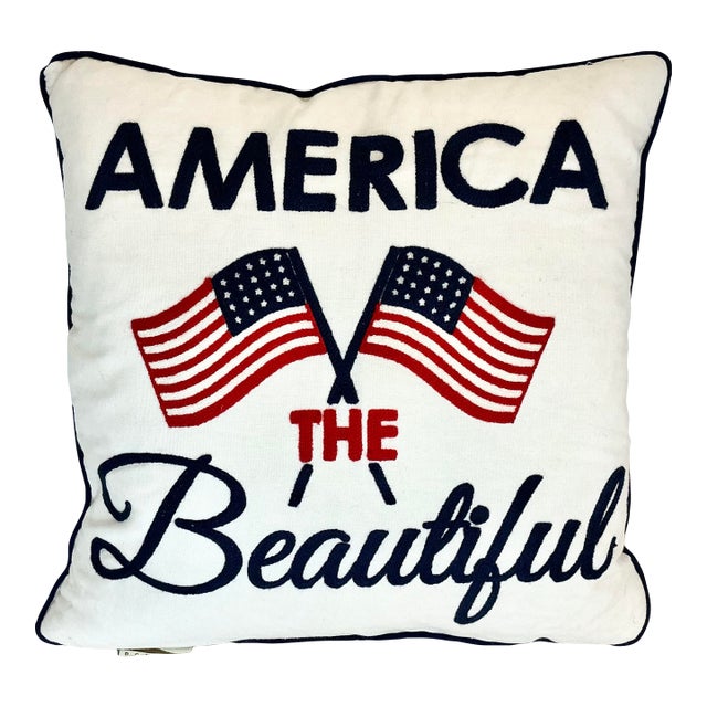 1990s Vintage Americana Arts & Crafts Boho Chic Down Filled Decorative Pillow Holiday Accent - 4th of July For Sale