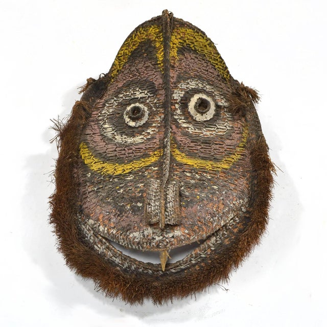 1940s Large Basketry Gable Mask from Papua New Guinea For Sale - Image 5 of 7