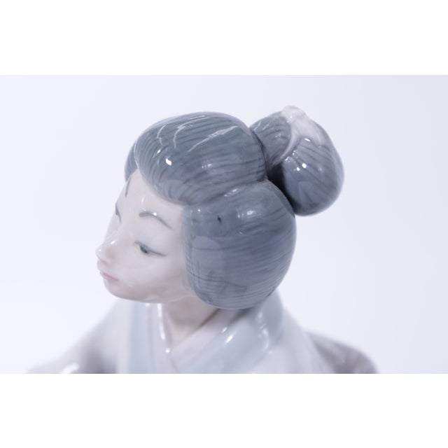 Lladro no.4840 Japanese Girl Decorating For Sale In Philadelphia - Image 6 of 12