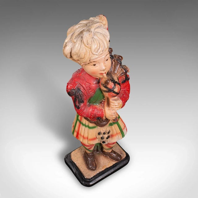 Paint 1900s Antique Victorian Scottish Decorative Piper Figure For Sale - Image 7 of 13