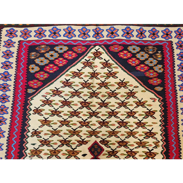 Ivory Vintage Senneh Kilim Area Rug, Handwoven Wool, Floral Pattern, Ivory & Red, 3x5 For Sale - Image 8 of 15