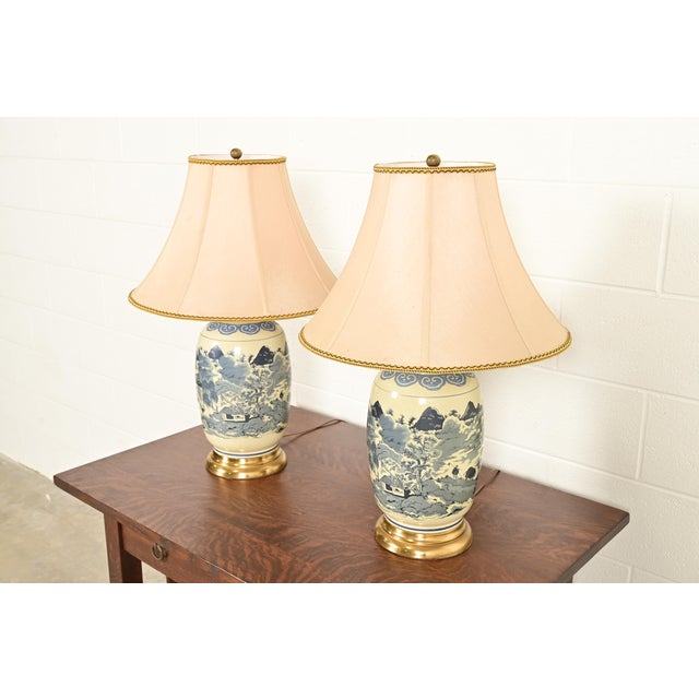 Chinoiserie 1970s Chinese Blue and White Porcelain Ginger Jar Table Lamps by Westwood - a Pair For Sale - Image 3 of 16