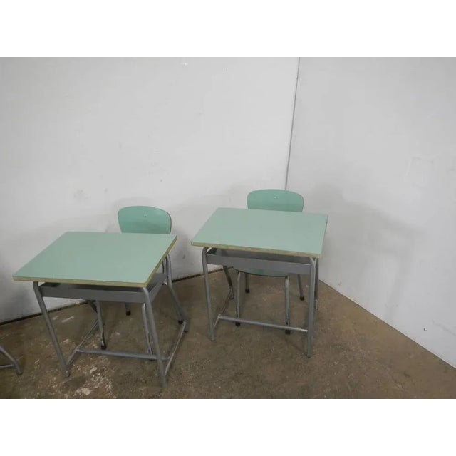 The chair measures 29x28 h61/33 cm cm.