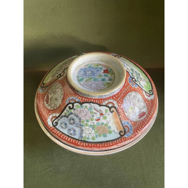 Japanese Imari 19th Century Pottery Covered Bowl For Sale - Image 9 of 10