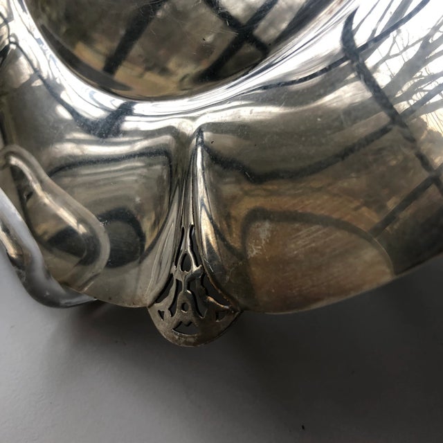 1960s Vintage Wm Rogers Silver Plated Pierced Serving Tray For Sale - Image 5 of 8