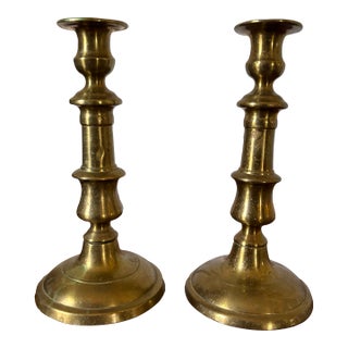Pair of English Polished Brass Candlesticks, 19th Century For Sale