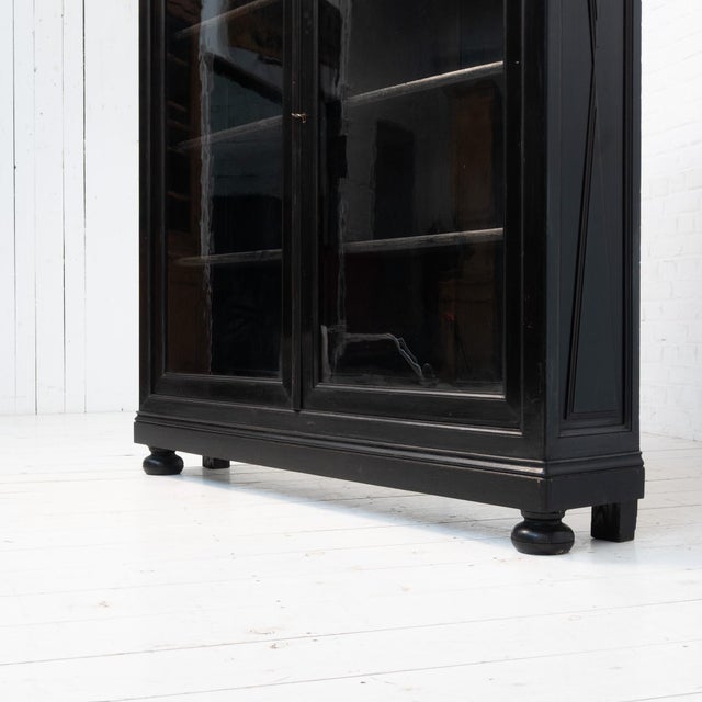 Napoleon III Style 2-Door Display Cabinet, France, 14th Century For Sale - Image 3 of 11