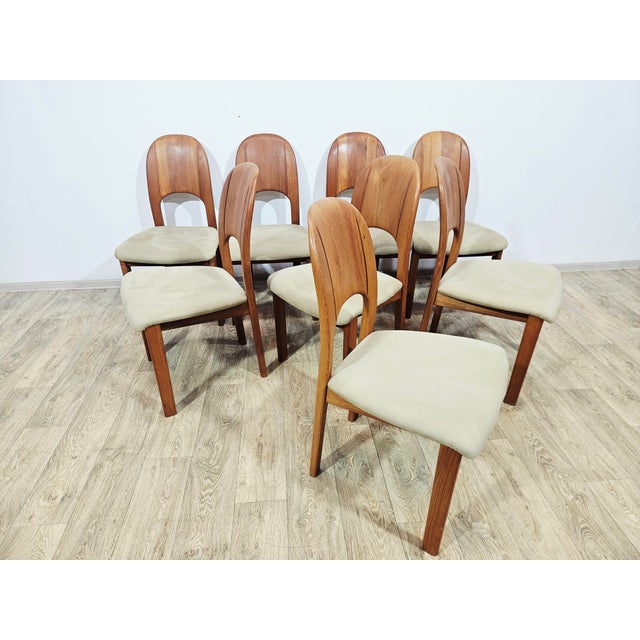 Danish Teak Extending Table +and Chairs from Möbelfabrik Holstebro, 1970s, Set of 9 For Sale - Image 10 of 18