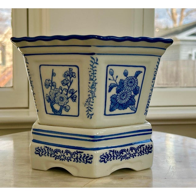 Vintage hexagonal chinoiser planter. The planter itself has a drainage hole and comes a stand. A traditional Chinese blue...