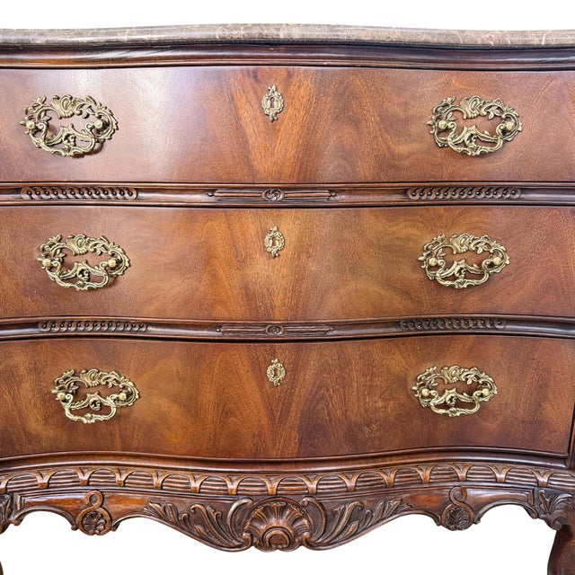 1980s Henredon Louis XV Style Serpentine Mahogany Commode With Marble Top & Ball and Claw Feet For Sale - Image 11 of 18