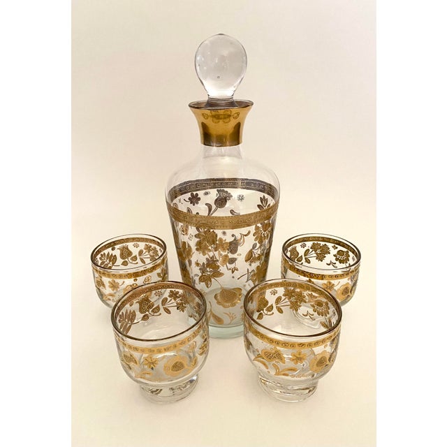 Culver Chantilly is a whimsical gilded floral pattern perfect for your favorite pour. A fancy addition to your bar cart!...