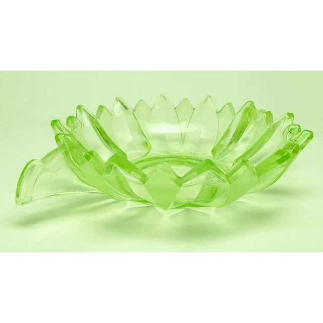 1950s Art Deco Uranium Bowl from Schwepnitz, Germany, 1950s For Sale - Image 5 of 7