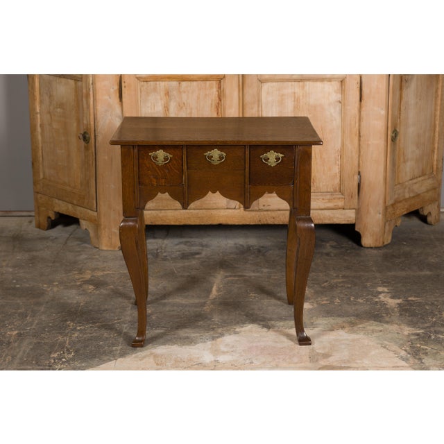19th Century English Georgian 19th Century Oak Table with Three Drawers and Cabriole Legs For Sale - Image 5 of 12