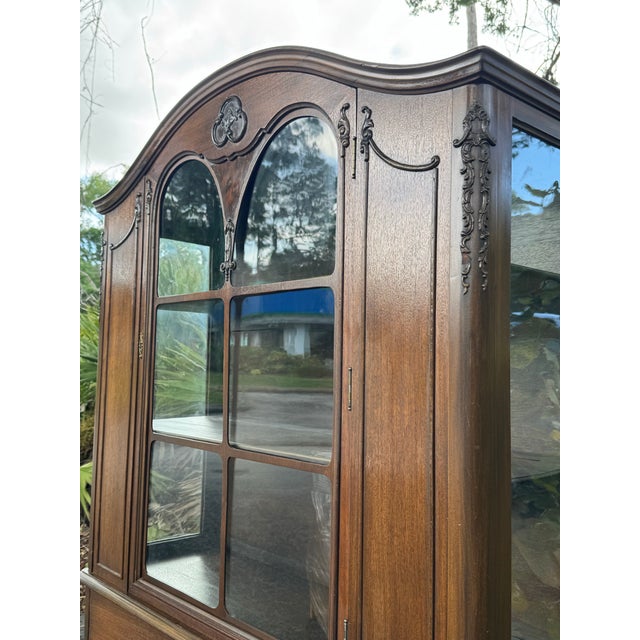 1920s Antique French Provincial Walnut Display Cabinet With Carved Details For Sale - Image 5 of 6
