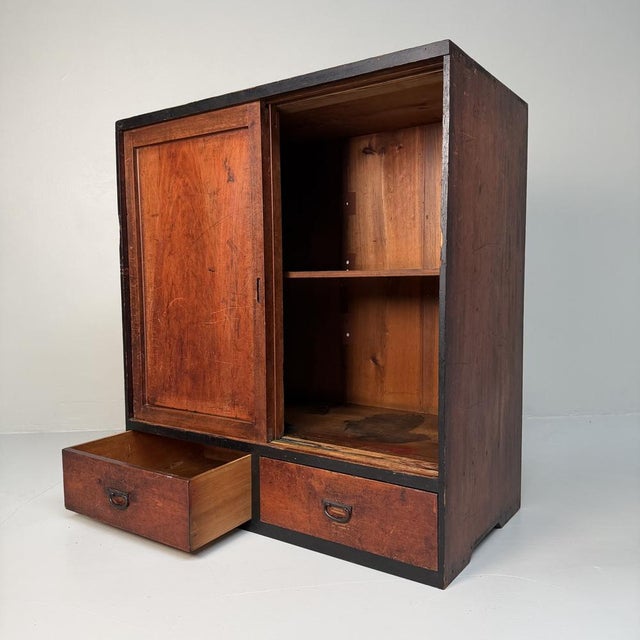 Japanese Tansu Cabinet with Sliding Doors, 1890s For Sale - Image 4 of 18