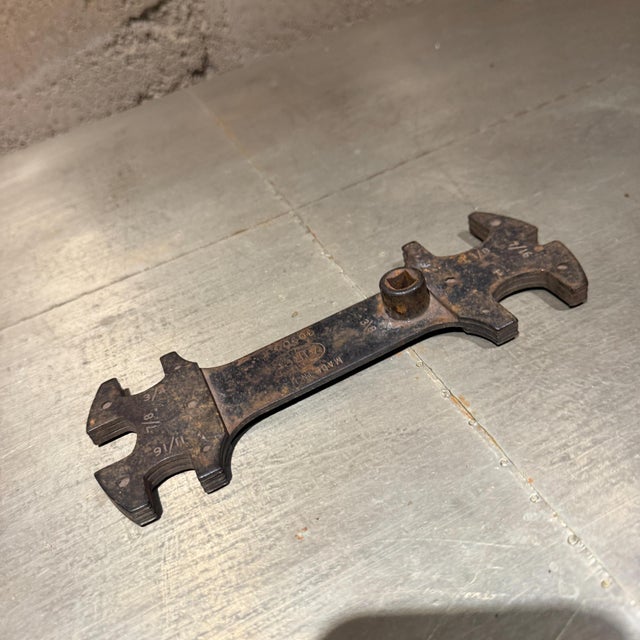 1960s Vintage Airco Multi-Head Welding Tank Valve Wrench For Sale - Image 5 of 10