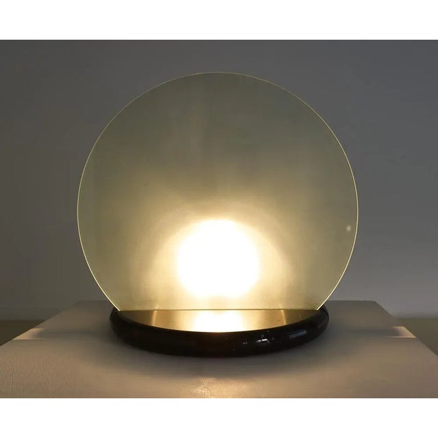 Mid-Century Modern Big Gong Marble and Glass Table Lamp by Bruno Gecchelin for Skipper, 1981 For Sale - Image 3 of 7
