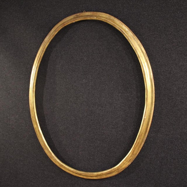 Antique Italian Oval Gilded Frame, 1880 For Sale - Image 3 of 14