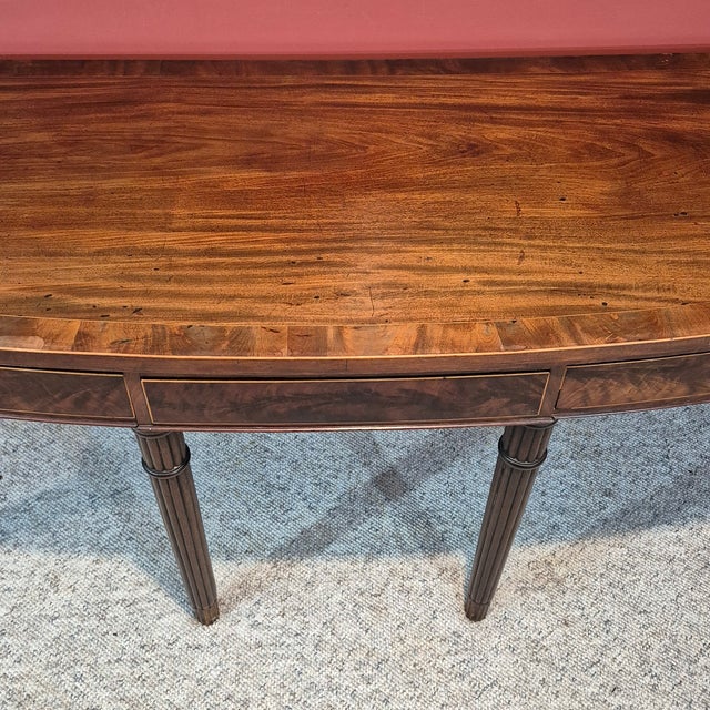 Circa 1790 Gillows Era George III English Regency Mahogany Serpentine Sideboard Table Serving Table For Sale In Washington DC - Image 6 of 17