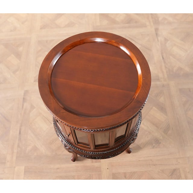 2020s Niagara Furniture Tray Top Mahogany Display Table For Sale - Image 5 of 10
