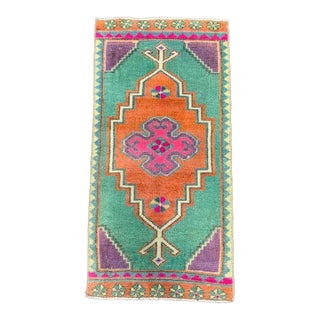 Turkish Yastik Rug 1'5" x 2'9" For Sale