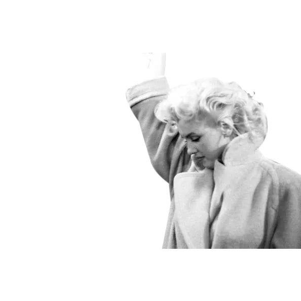 Actress Marilyn Monroe takes the subway in Grand Central Station on March 24, 1955 in New York City, New York. (Michael...