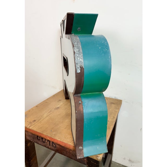 Metal Large Vintage Illuminated Advertising Letter Ř, 1960s For Sale - Image 7 of 16