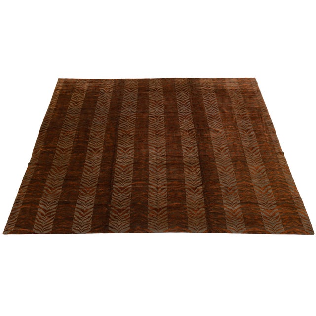 Modern Hand-Knotted Tibetan Wool & Silk Area Rug in Rust Terracotta & Espresso For Sale - Image 4 of 11