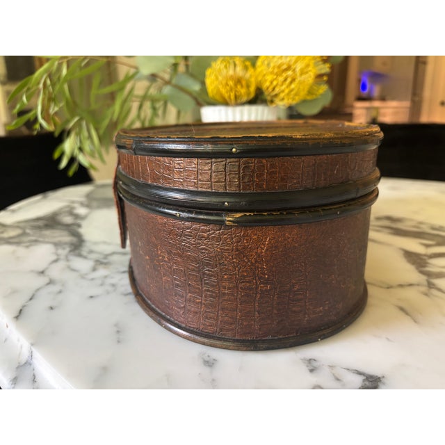 Coffee Antique Edwardian Leather Collar Box - Gentleman's Travel Case For Sale - Image 8 of 12