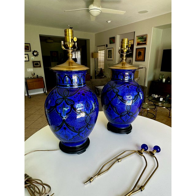 Pair of Vintage Mid-Century Moorish Safi Hand-Painted Cobalt Ceramic Table Lamps For Sale - Image 9 of 17