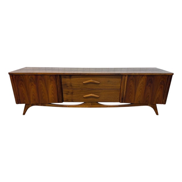 Mid-Century Modern Young Manufacturing Walnut Sideboard For Sale