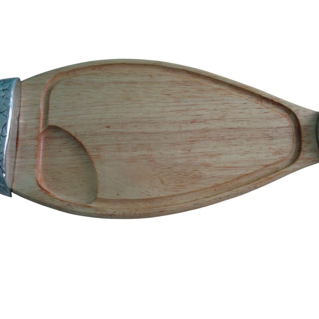 Vintage Salmon Serving Trencher Board Wood Cast Aluminum Head and Tail Winsome Wood For Sale - Image 4 of 11