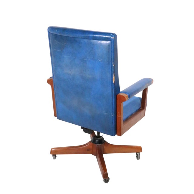 Mid 20th Century Executive Desk Chair by Gunlocke For Sale - Image 10 of 18