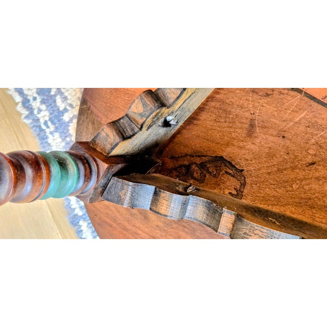 Antique Abernathy Furniture Hand-Painted Clover Shaped Accent Table – Kansas City, Mo For Sale - Image 9 of 10