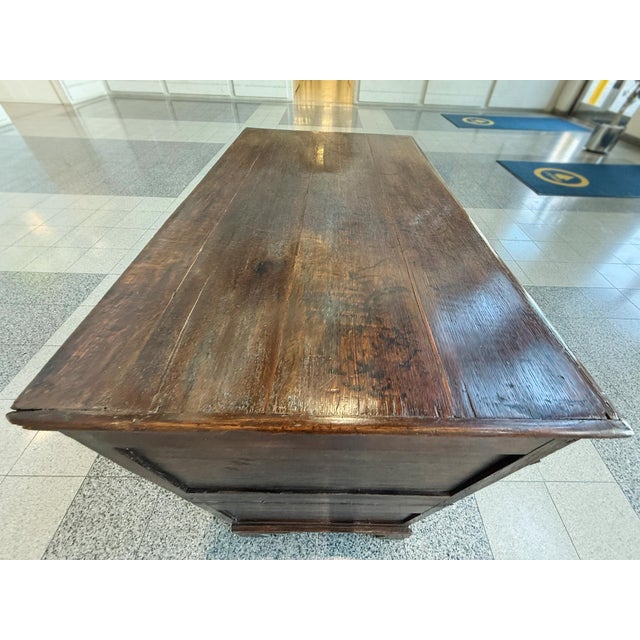 Antique William & Mary English Black Oak Chest of Drawers For Sale In New York - Image 6 of 18