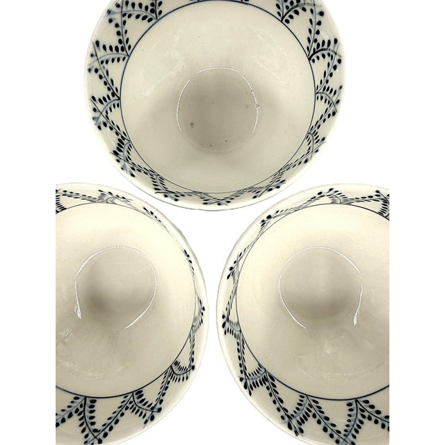 Set of 4 Bat Trang Vietnamese Ceramic Multipurpose Bowls With Blue Hand Painted Leaf Vine Motif For Sale - Image 4 of 11