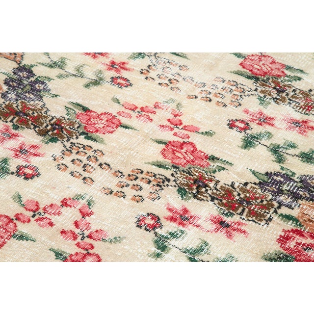 Vintage Turkish Hand-Knotted Rug For Sale - Image 5 of 7
