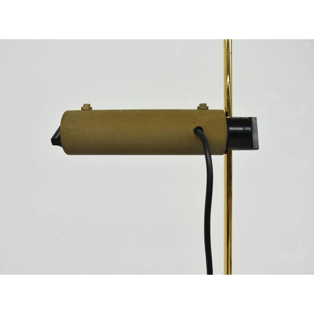 Brutalist Alogena 626 Floor Lamp with Gilt Stem and Olive Lampshade by Joe Colombo for Oluce, Italy, 1970s For Sale - Image 3 of 8