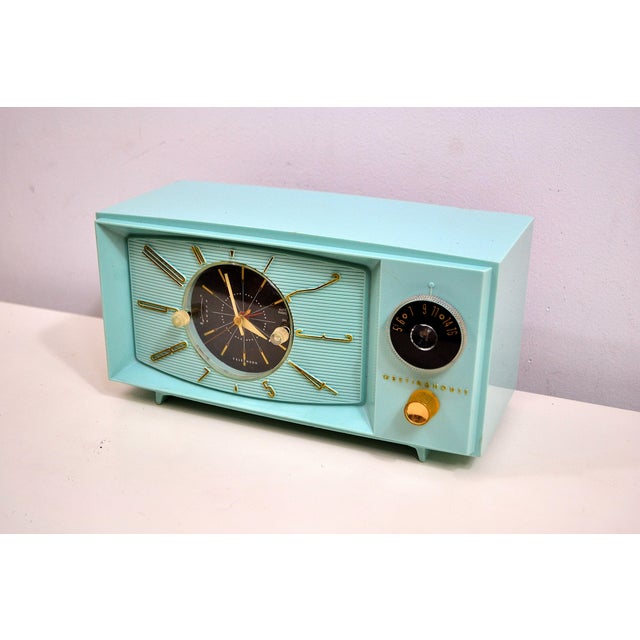 1959 Vintage Westinghouse Light Blue Turquoise Tube Am Clock Radio