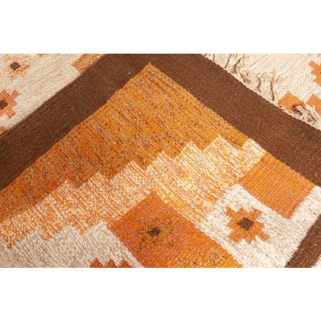 Tan Doris Leslie Blau Vintage Swedish Flat-Weave Rug by Mary Sanberg, Signed MS For Sale - Image 8 of 8