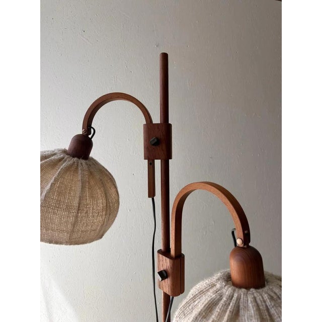 Domus is among the designers and manufacturers who gave their own interpretation to scandinavian modernism in the 1960s....