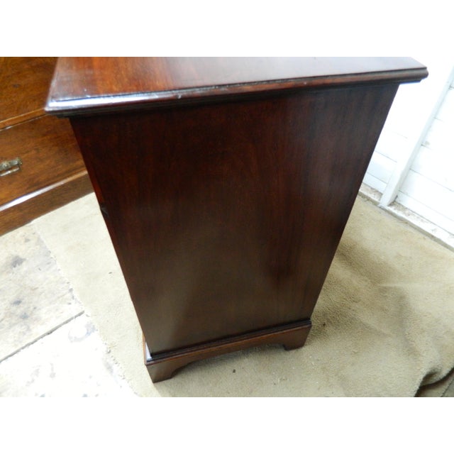 Small Edwardian Mahogany Chest of Drawers, 1890s For Sale - Image 11 of 18