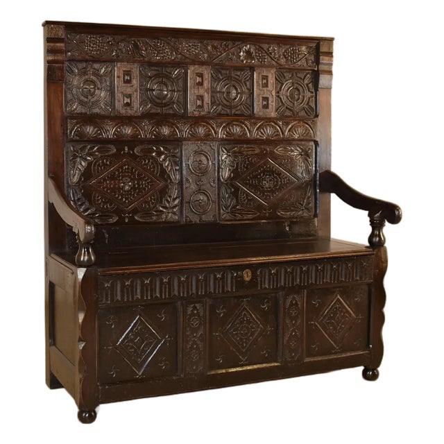 Late 17th/Early 18th Century English Oak Settle For Sale