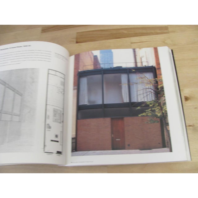 Paper The Houses of Philip Johnson by Jenkins & Mohney 1st Edition For Sale - Image 7 of 8