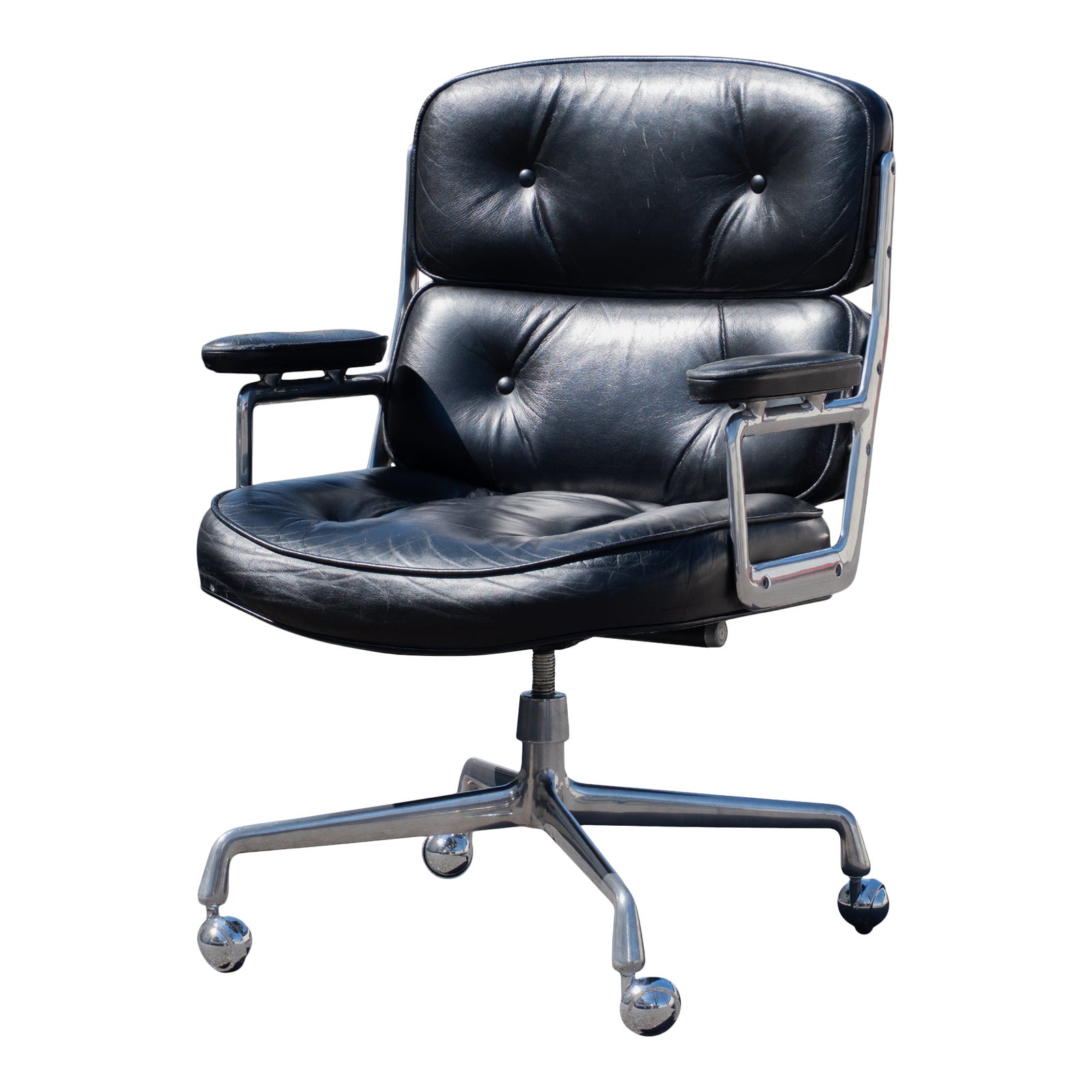 Eames Executive "TimeLife" Chair in Black Leather by Charles & Ray