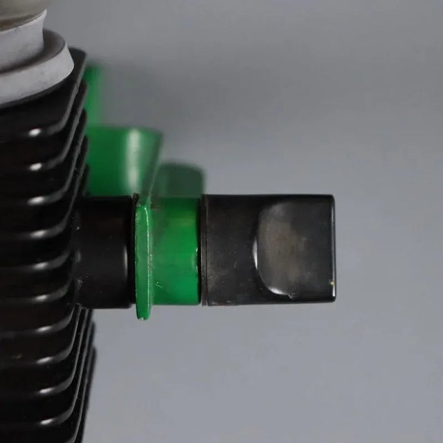 Vintage Wall Lamp in Green Enamelled Metal from Stilnovo, 1980s For Sale - Image 6 of 9