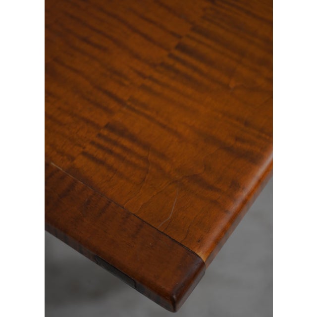Eldred Wheeler Attributed Benchmade Tiger Maple Dining Tavern Table For Sale - Image 4 of 18